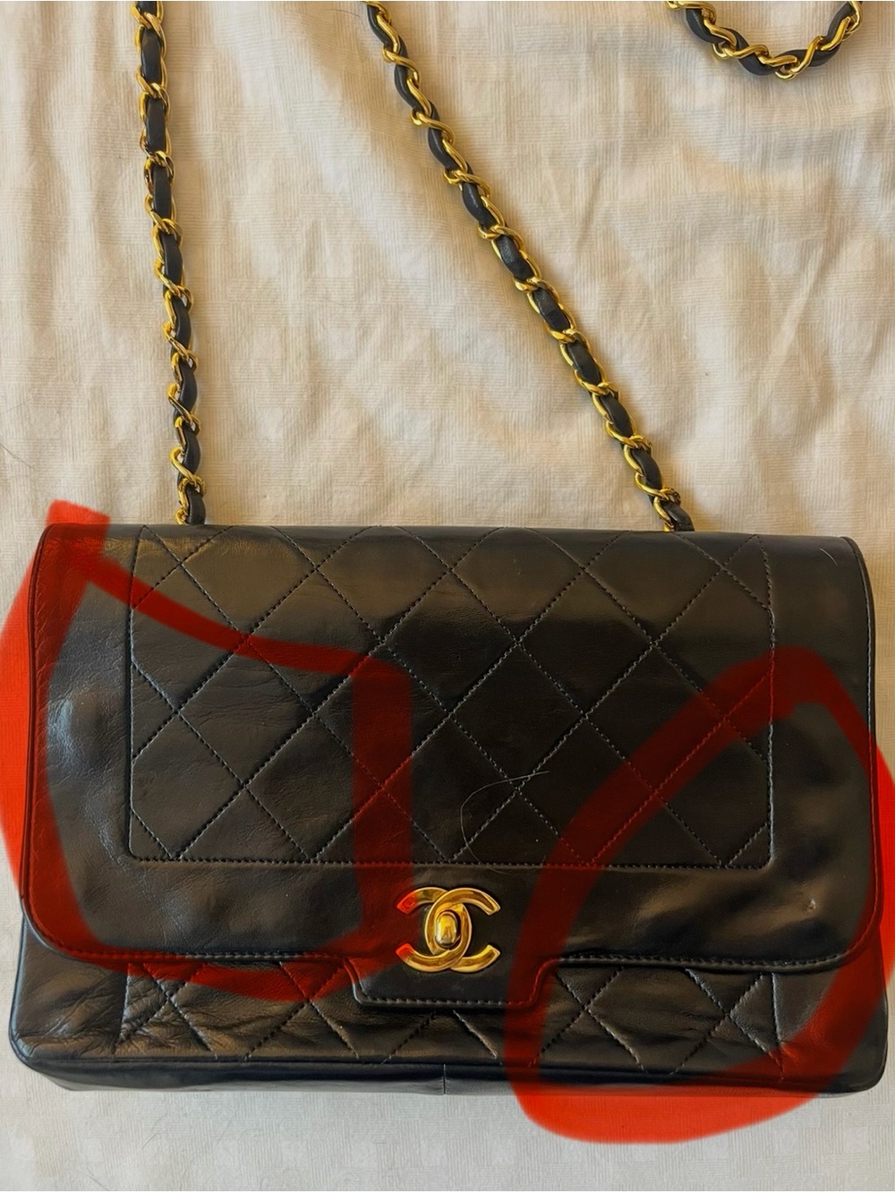 Chanel Diana Quilted Black Leather Shoulder Bag with Gold Chain - Picture 15 of 15